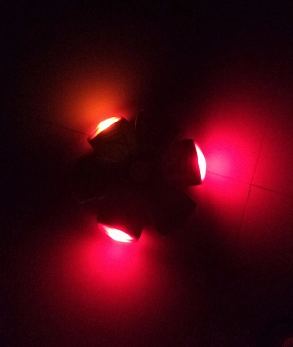 Flying Soccer Magic Ball Frisbee Deformation UFO Football Flat Throw Disc with 6 LED Light Flying Toys Venting Decompression air Hover Outdoor Garden Beach Game Toy for Parent-Child (Random Color)