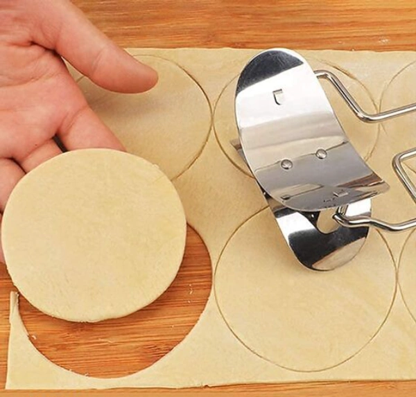 Stainless Steel Puri Cutter Roller Machine