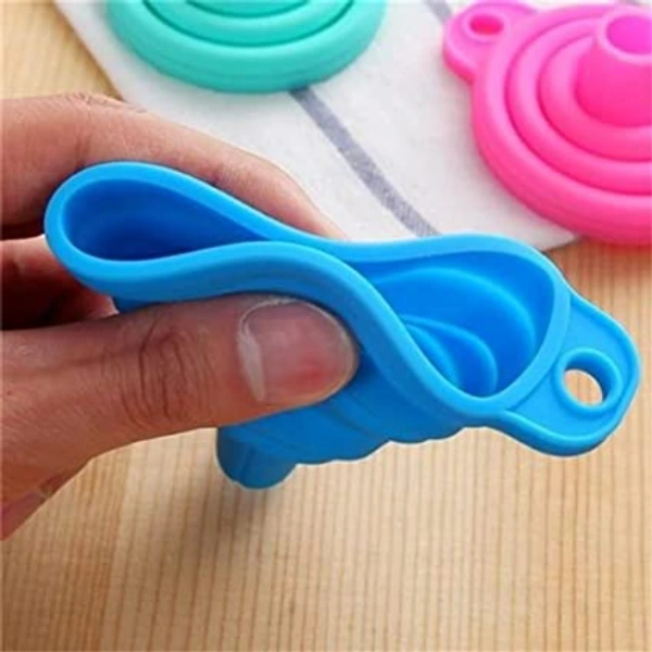 Multicolor Silicone Funnel (1 pc)