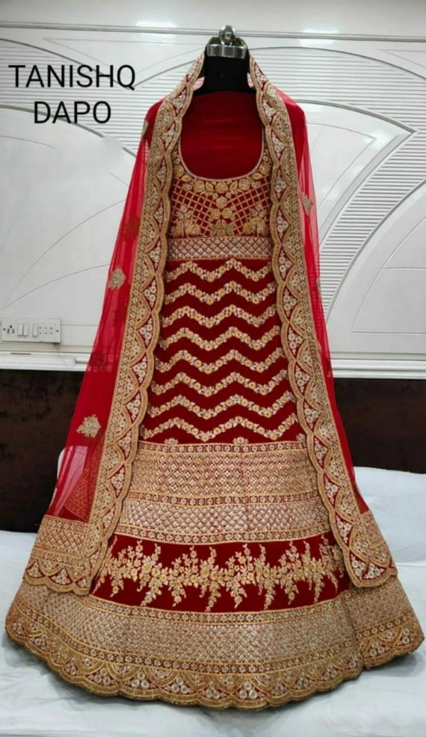 Bridal MNX 51 | Lehenga Choli - Red, Free