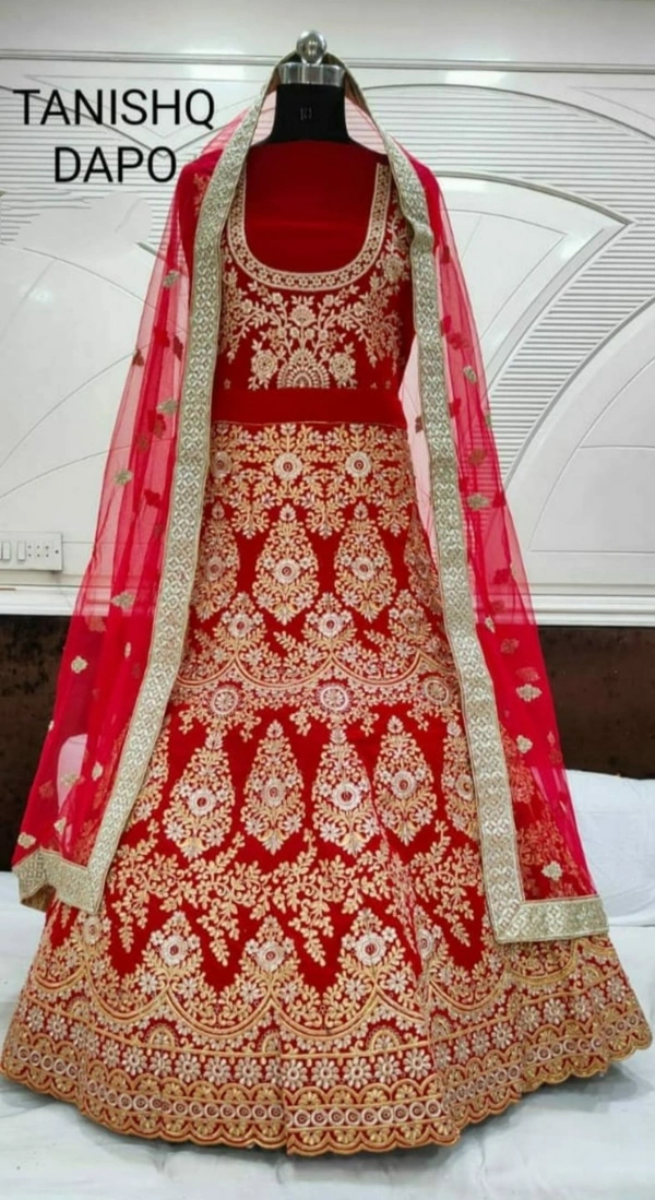 Bridal MNX 52 | Lehenga Choli - Red, Free
