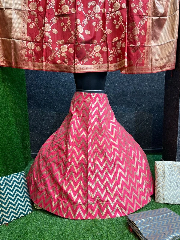 SA251 Lehenga Choli - pale violet red, free