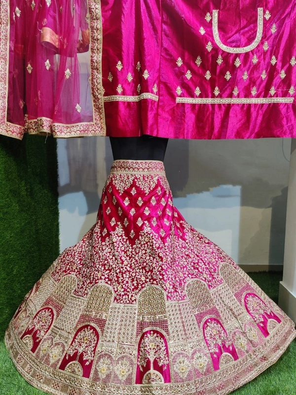 SA277 Lehenga Choli - Medium violet red, free