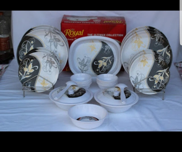 Royal 32 Pc