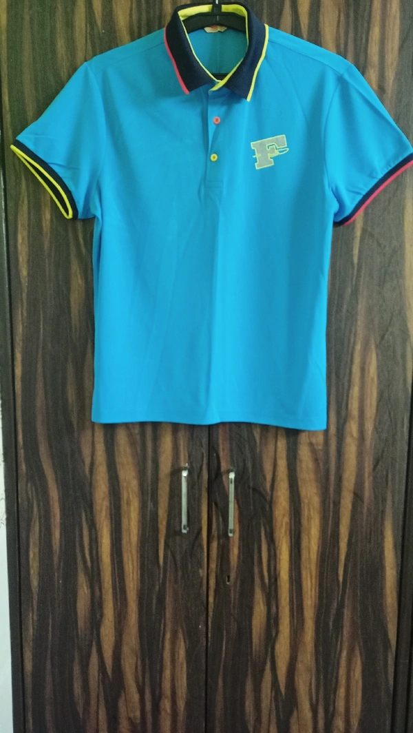 SK01 - FIGARO Branded Original Tshirt Including Shipping  - L