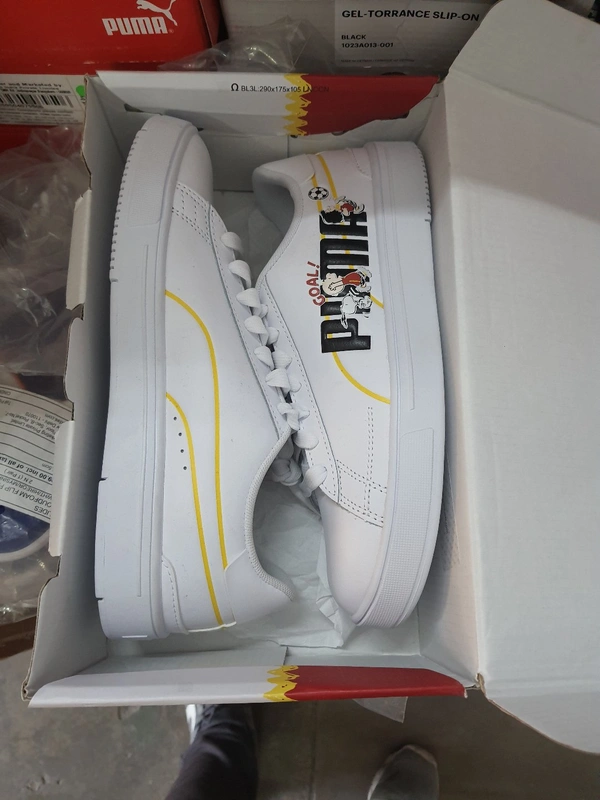 AK01    PUMA PEANUTS SERVO PRO JRORIGINAL INCLUDING SHIPPING  - UK 5