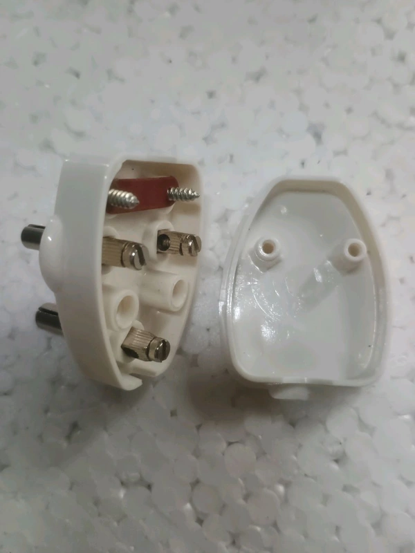 Mantex 16A 3 Pin Plug Top 240V (White, Pack of 1)