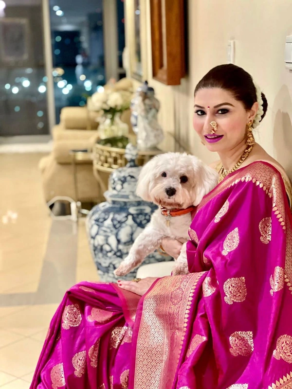 🔔 *BRAND :- SHREE NAKODA ENTERPRISE CREATION*  🔔          *FABRIC : SOFT LICHI SILK CLOTH.**DESIGN : BEAUTIFUL RICH PALLU & JACQUARD WORK ON ALL OVER THE SAREE.**BLOUSE : CONTRAST EXCLUSIVE JACQUARD BORDER.*       * 😍 ➡️ *100% BEST QUALITY* ⬅️👌 *Once Give Opportunity , Coustomer Satisfaction Is Our Goal*