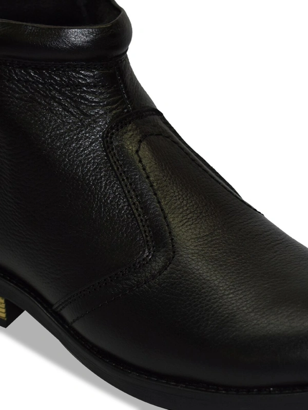 Men Black Textured Leather Formal Boots - LeatherDust And Dry Dirt From The Surface Using A Clean Cloth Or Soft BrushAllow Them To De-OdorizeU, (6)(7)(8)(9)(10)