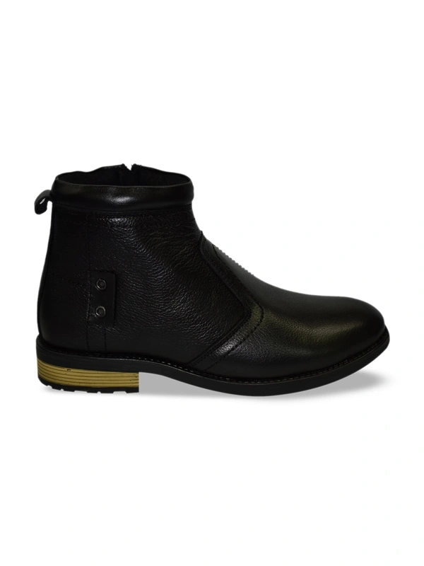 Men Black Textured Leather Formal Boots - LeatherDust And Dry Dirt From The Surface Using A Clean Cloth Or Soft BrushAllow Them To De-OdorizeU, (6)(7)(8)(9)(10)