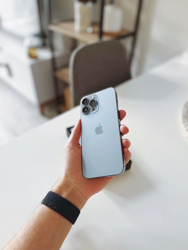 apple iPhone 13 pro max  - 6.7