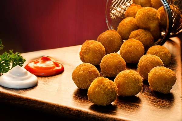 Cheesy Chicken Shots [6 Pieces]