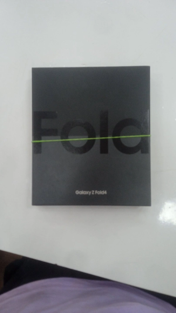 Galaxy z Fold 4 - 256