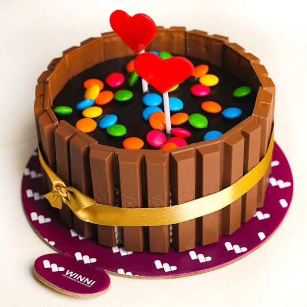 Kit Kat Choclate Cake - 2 pond, Brown