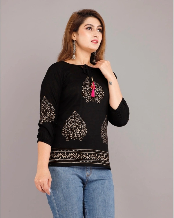 Pehnava Women's Printed Viscose Top - Black - S