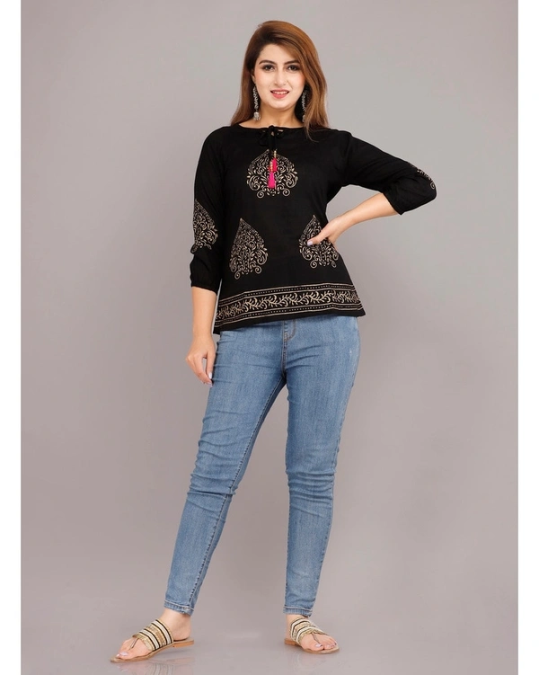 Pehnava Women's Printed Viscose Top - Black - S