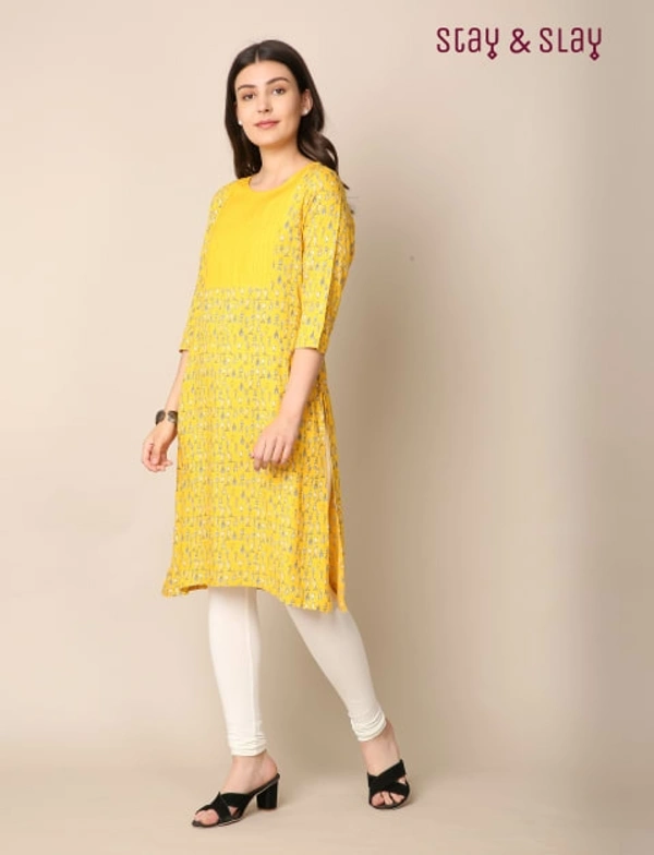 Stay N Slay Womens Printed Rayon Straight Kurta - Yellow - L
