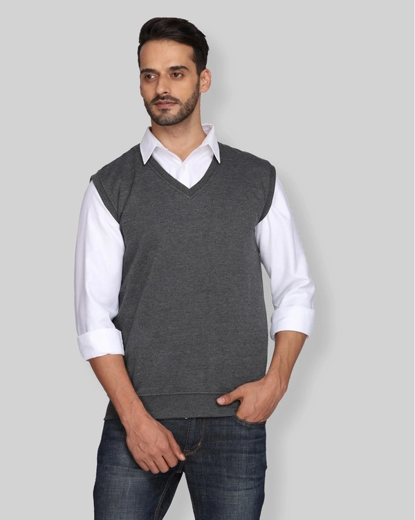 Roxstar Men's Blended Solid V-neck Slim fit Sleeveless Sweater - L