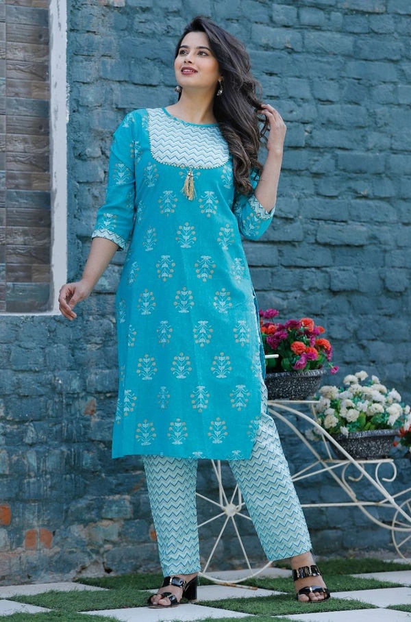 Pehnava Women's Cotton Printed Kurta Pant Set  - Turquoise Blue, L/40