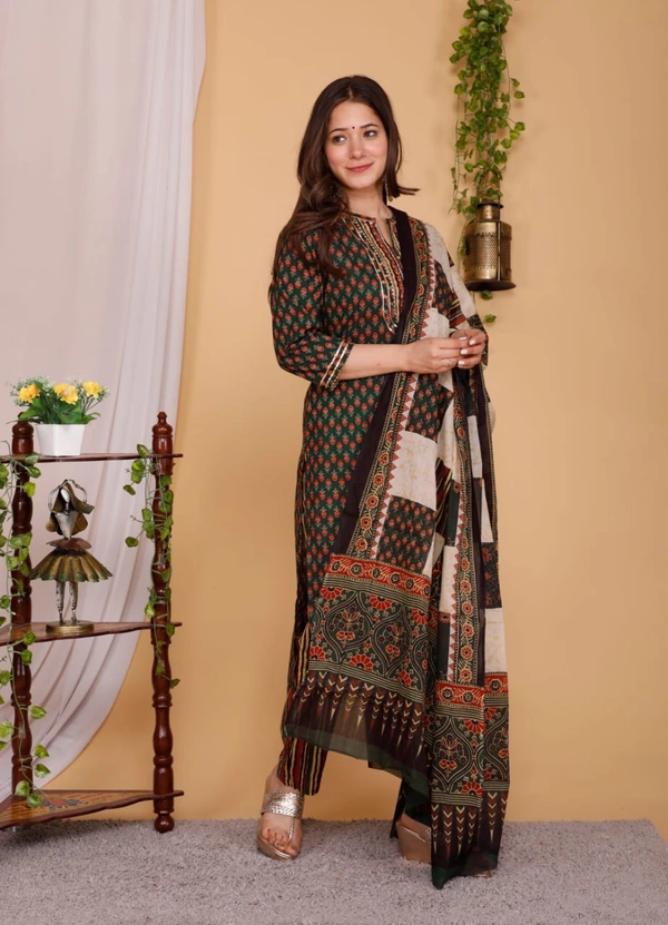 Pehnava Pure Cambric Cotton Women's Straight Kurta Pant Dupatta Set - Dark Green, L/40