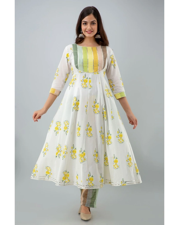 Women's Cotton Printed Anarkali Kurta Pant And Dupatta Set - White, Medium