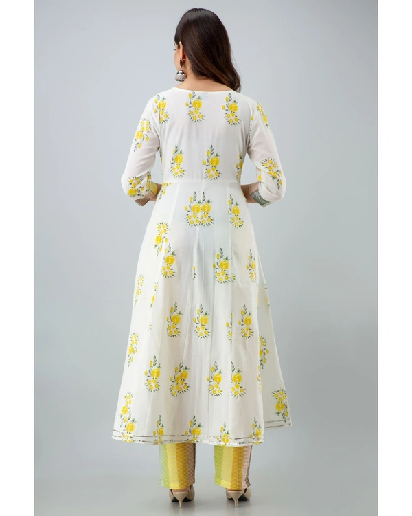 Women's Cotton Printed Anarkali Kurta Pant And Dupatta Set - White, Medium