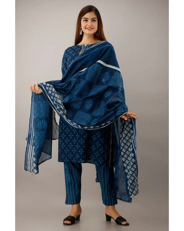 Pehnava Women's Cotton Printed A-Line Kurta Pant Dupatta Set - Large, Blue