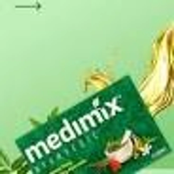 Medimix Ayurvedic Classic 18 Herbs Soap, 125g (Offer Pack 15 rs off)