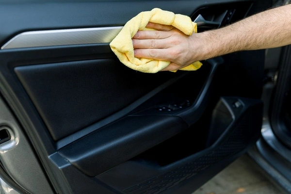 Deep Clean Of Car & foam washing for car