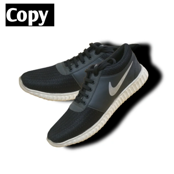 Nike Shoe - black , 8