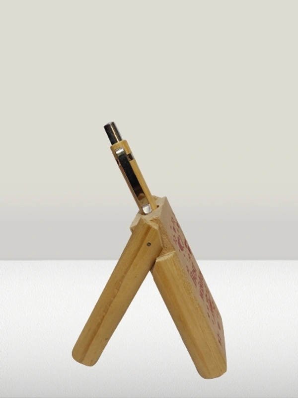 Wooden Pen Stand-01
