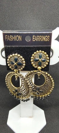 Stylish Women Earrings BB-76 - 1