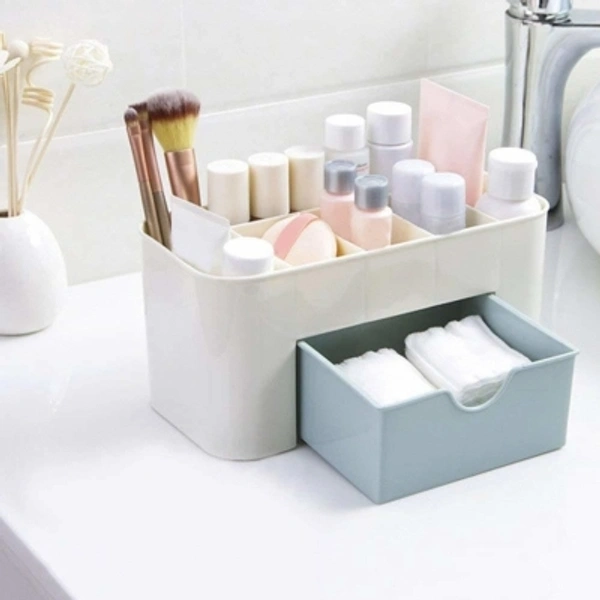 Lacme Professional Range Makeup Kit