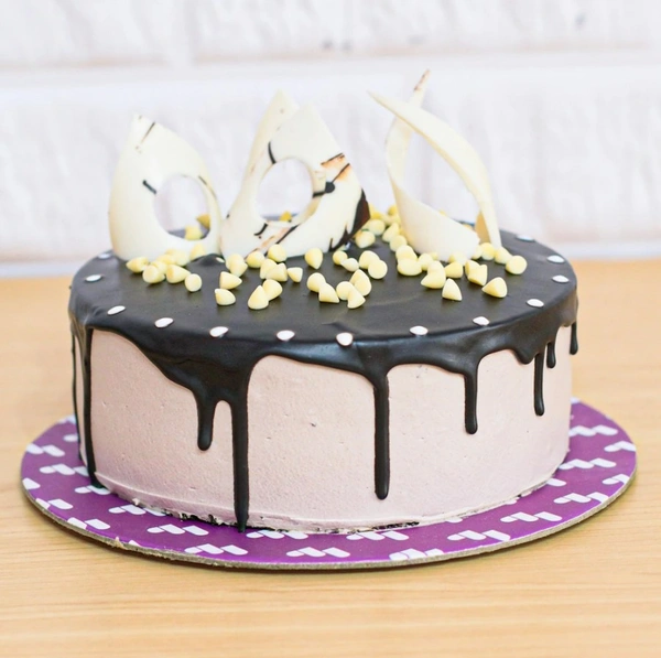 Chocolate On Top Cake - 1KG