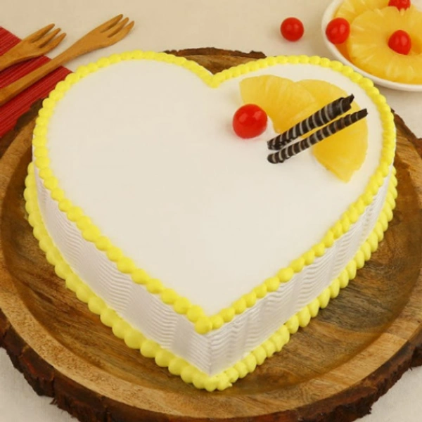 Pineapple flavour cake - 1KG