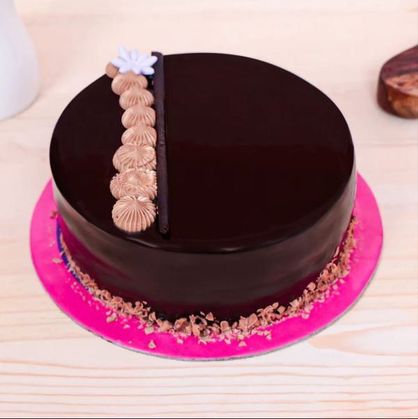 Royal chocolate deals cake