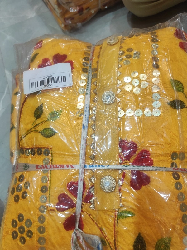  B339YELLOW PLAZO