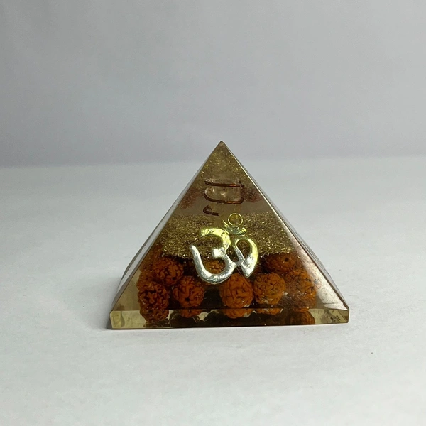 Rudraksh Pyramid Om 6051