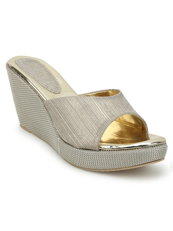 Stepee GoldenFancy Platform wedges gola Slipper- 6 Pair set - Golden