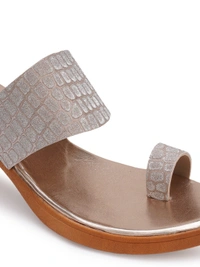 Stepee Rose Gold Fancy Angutha slipper - 6 Pair set - Rose Gold