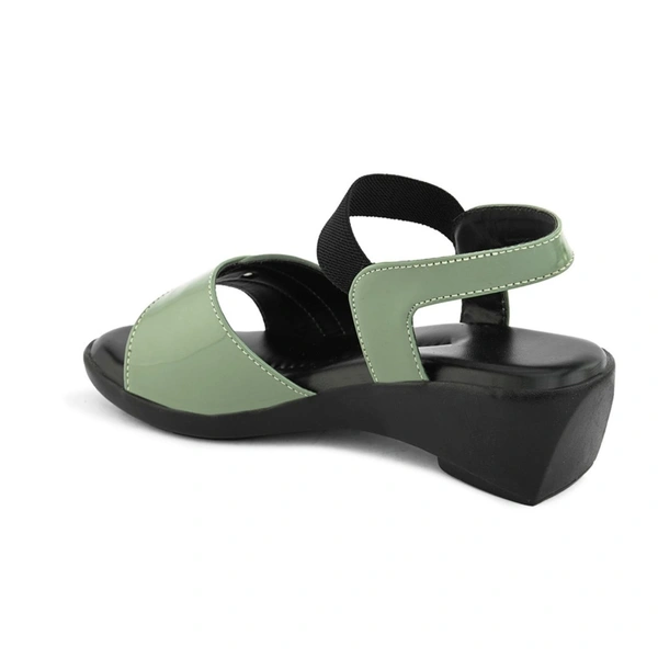 Extra comfort sandals for daily wear for women - Green