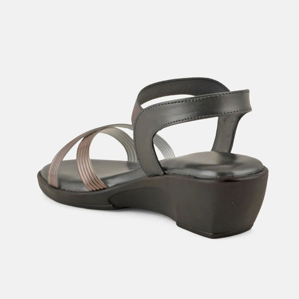 Soft Padding Casual Sandal With Extra Comfort For Women - Grey