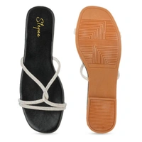 Diamond chain smart Slat slippers for women - Black