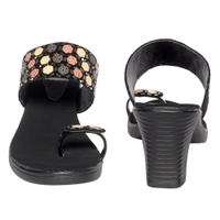 Short heel thumb style slippers for women - Black