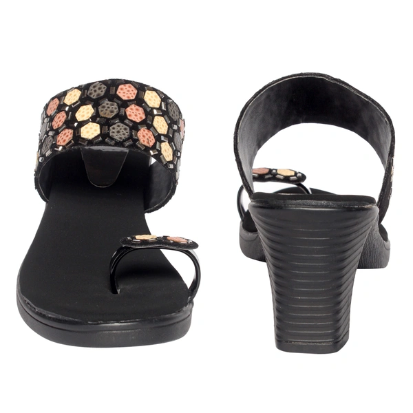 Short heel thumb style slippers for women - Black