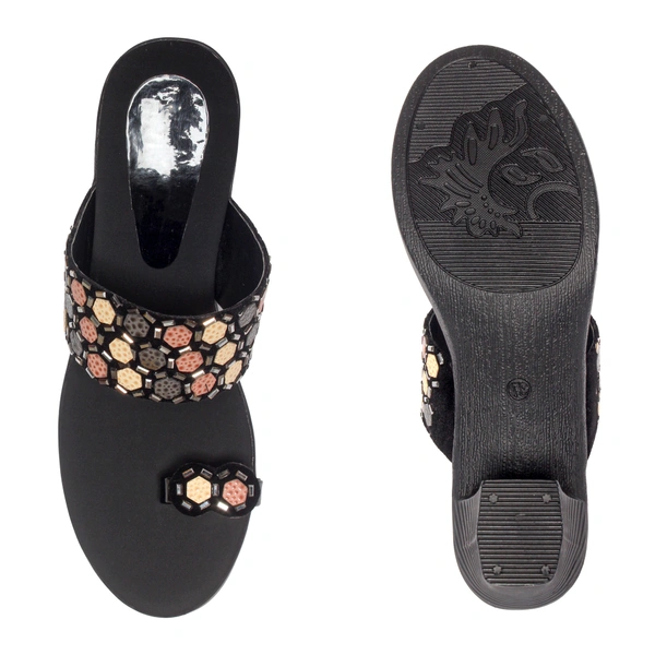 Short heel thumb style slippers for women - Black
