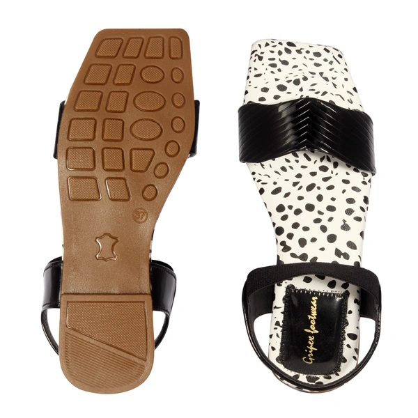 Flat sandals for women with soft padding - Black