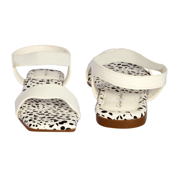 Flat sandals for women with soft padding - White