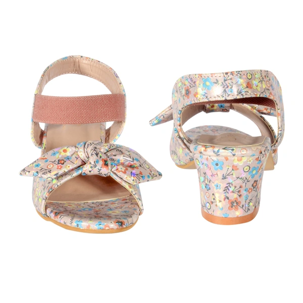 Kids sandals with short heel - Pink