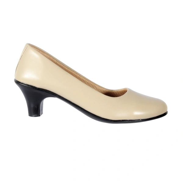 Fomal belly shoe for women with short comfortable heel. - Cream